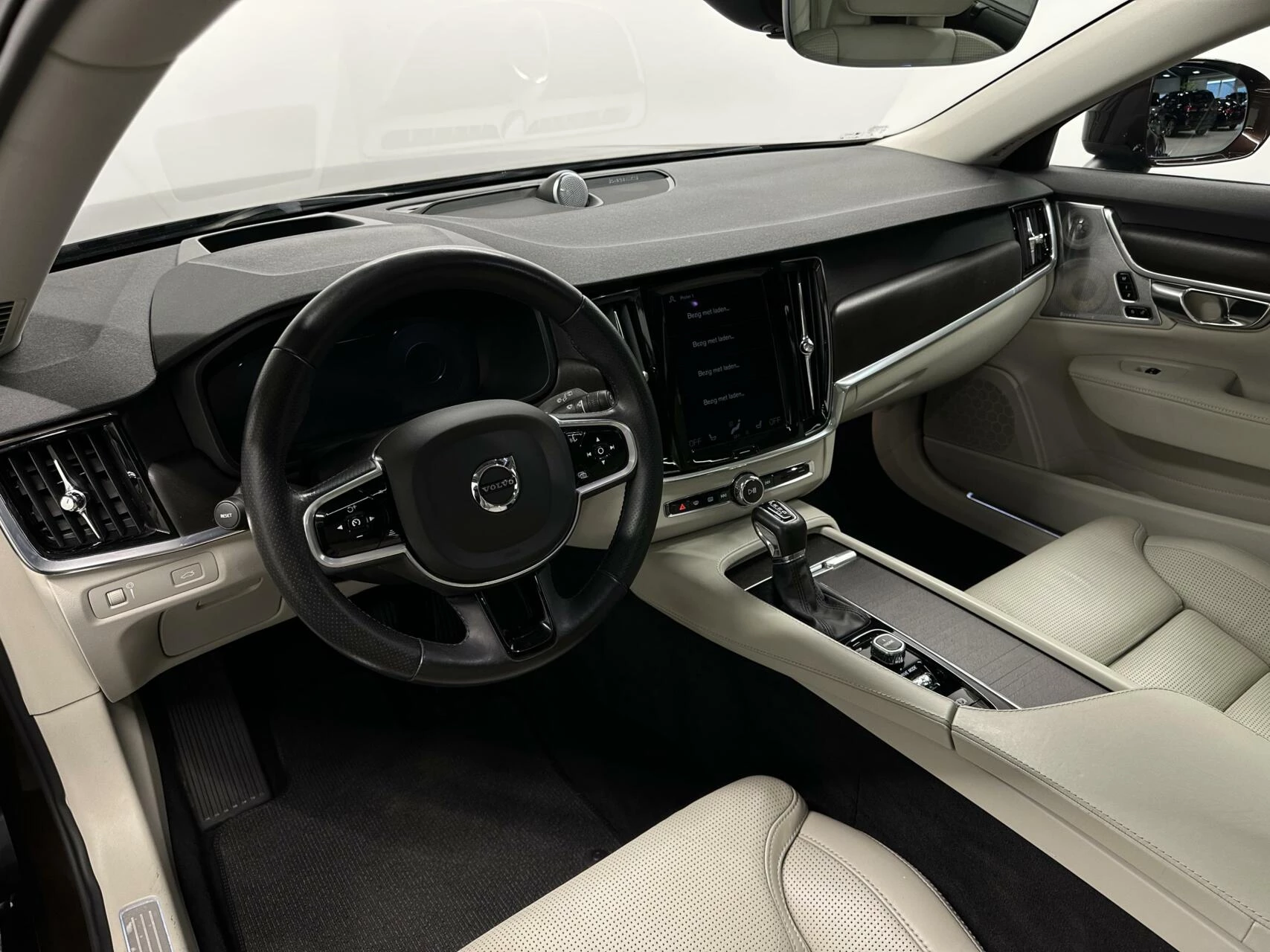 Hoofdafbeelding Volvo V90