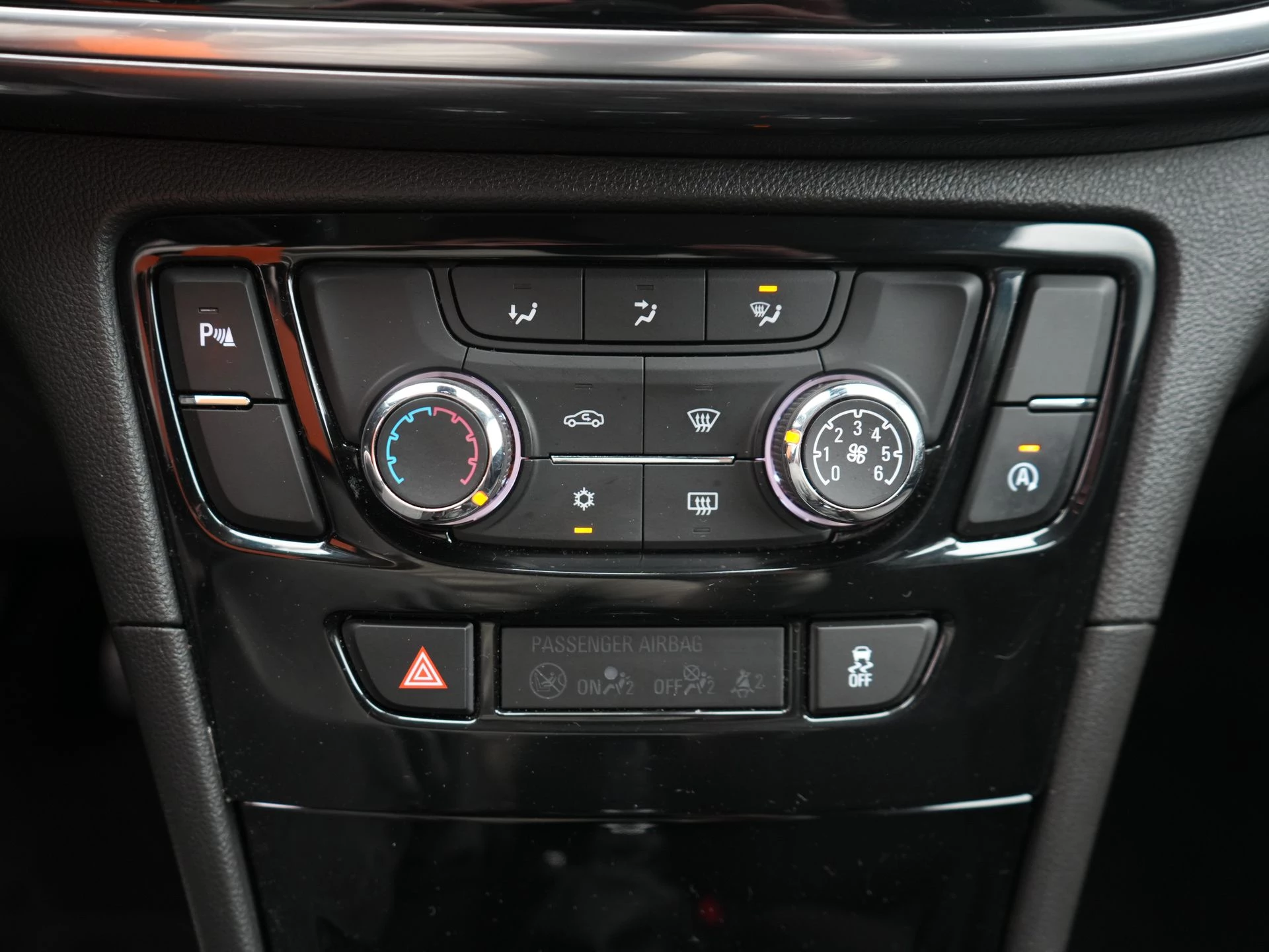 Hoofdafbeelding Opel Mokka X