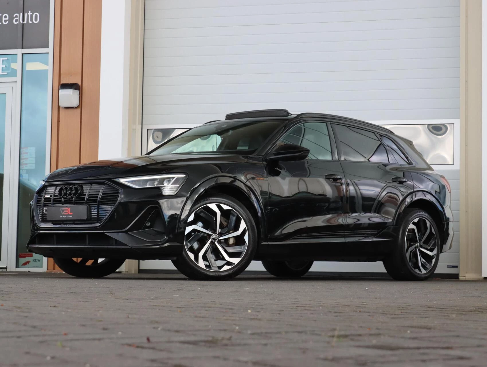 Hoofdafbeelding Audi e-tron