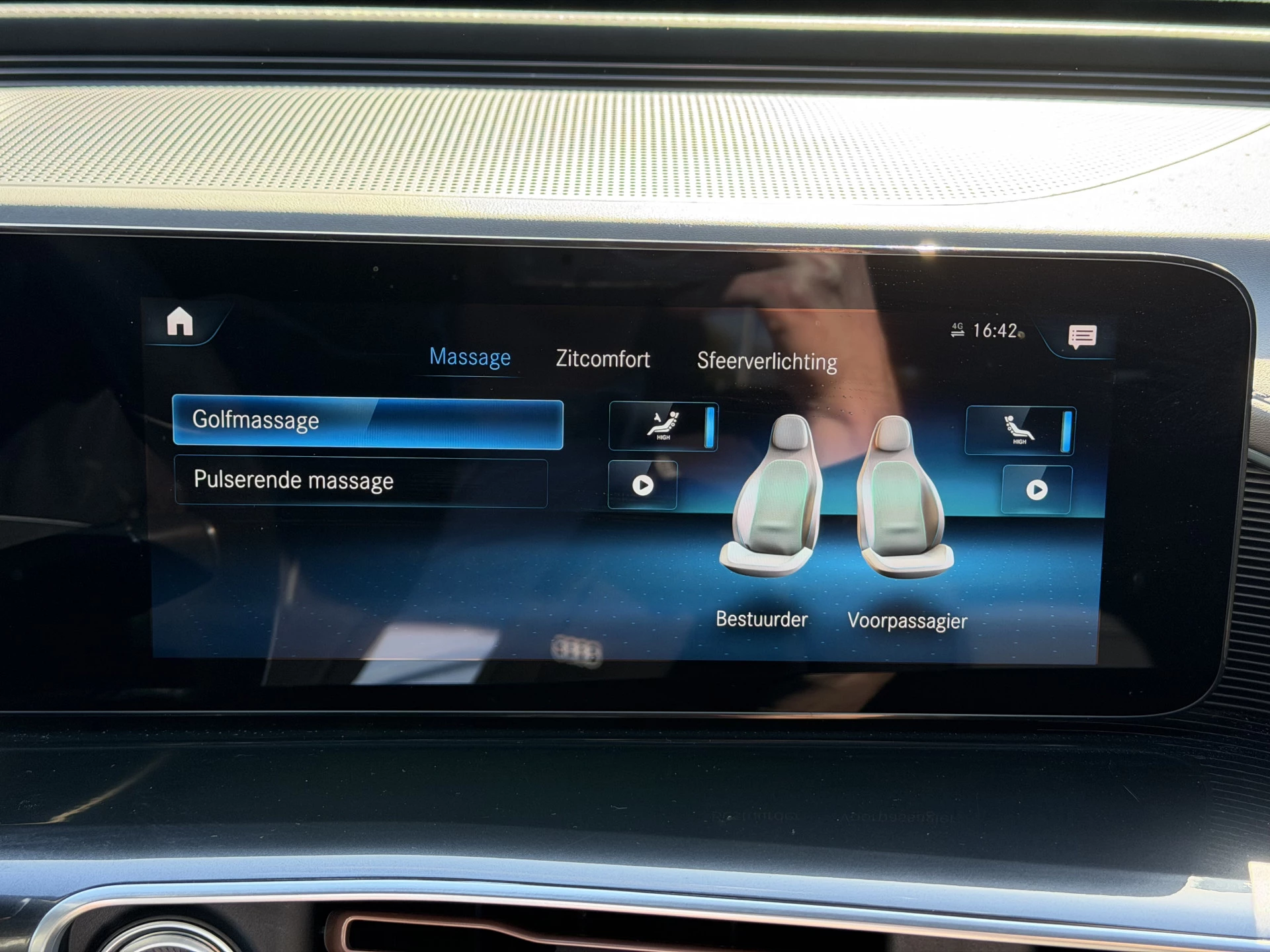 Hoofdafbeelding Mercedes-Benz EQC