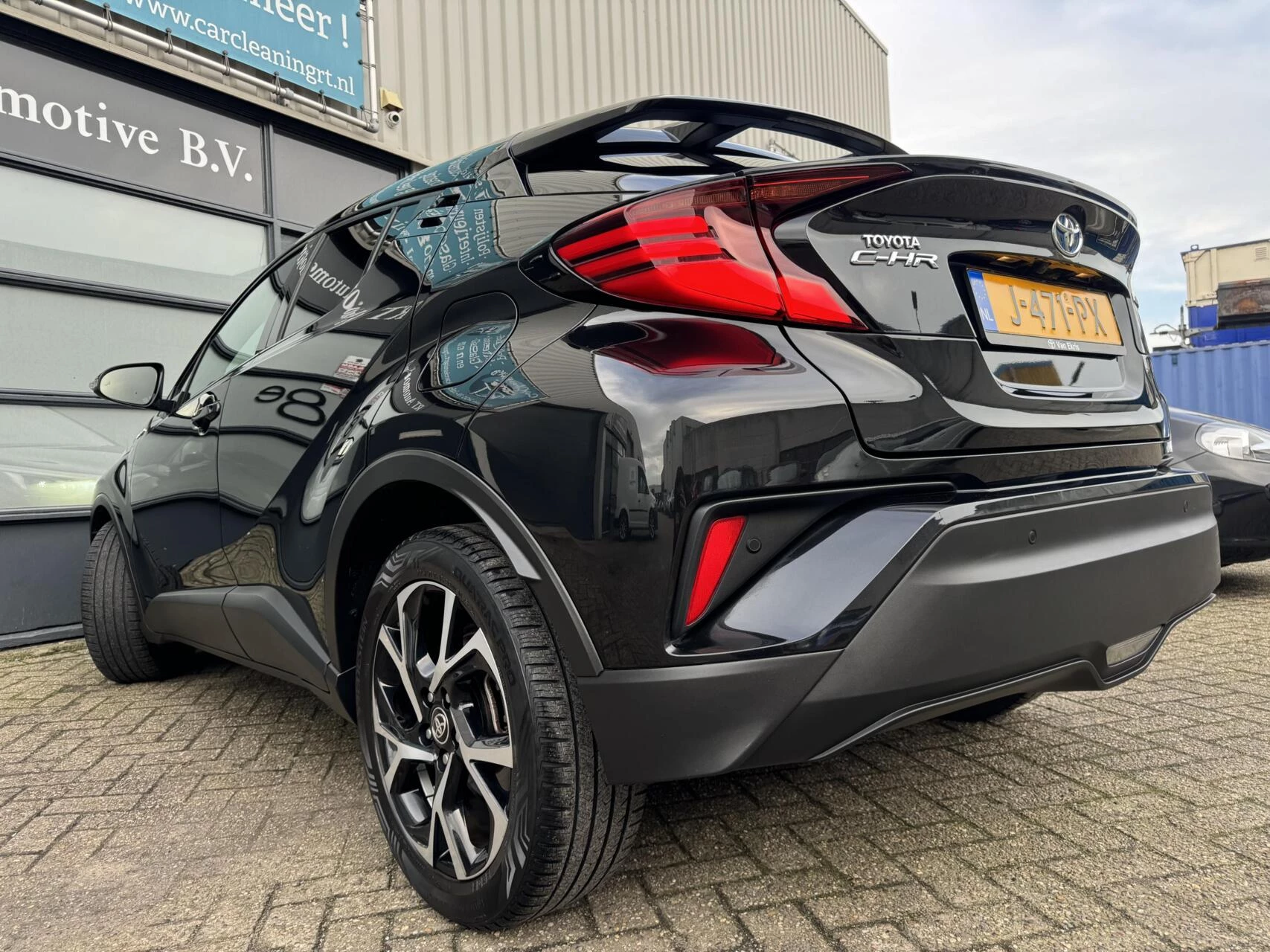 Hoofdafbeelding Toyota C-HR