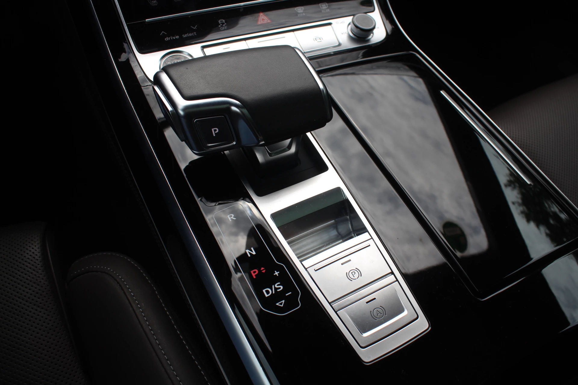 Hoofdafbeelding Audi A8