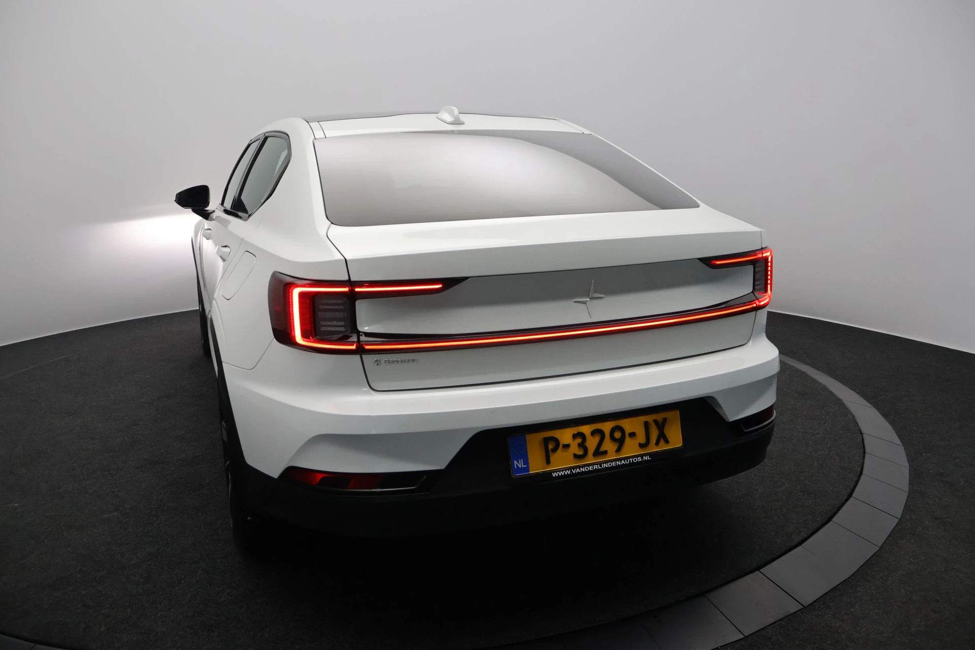 Hoofdafbeelding Polestar 2