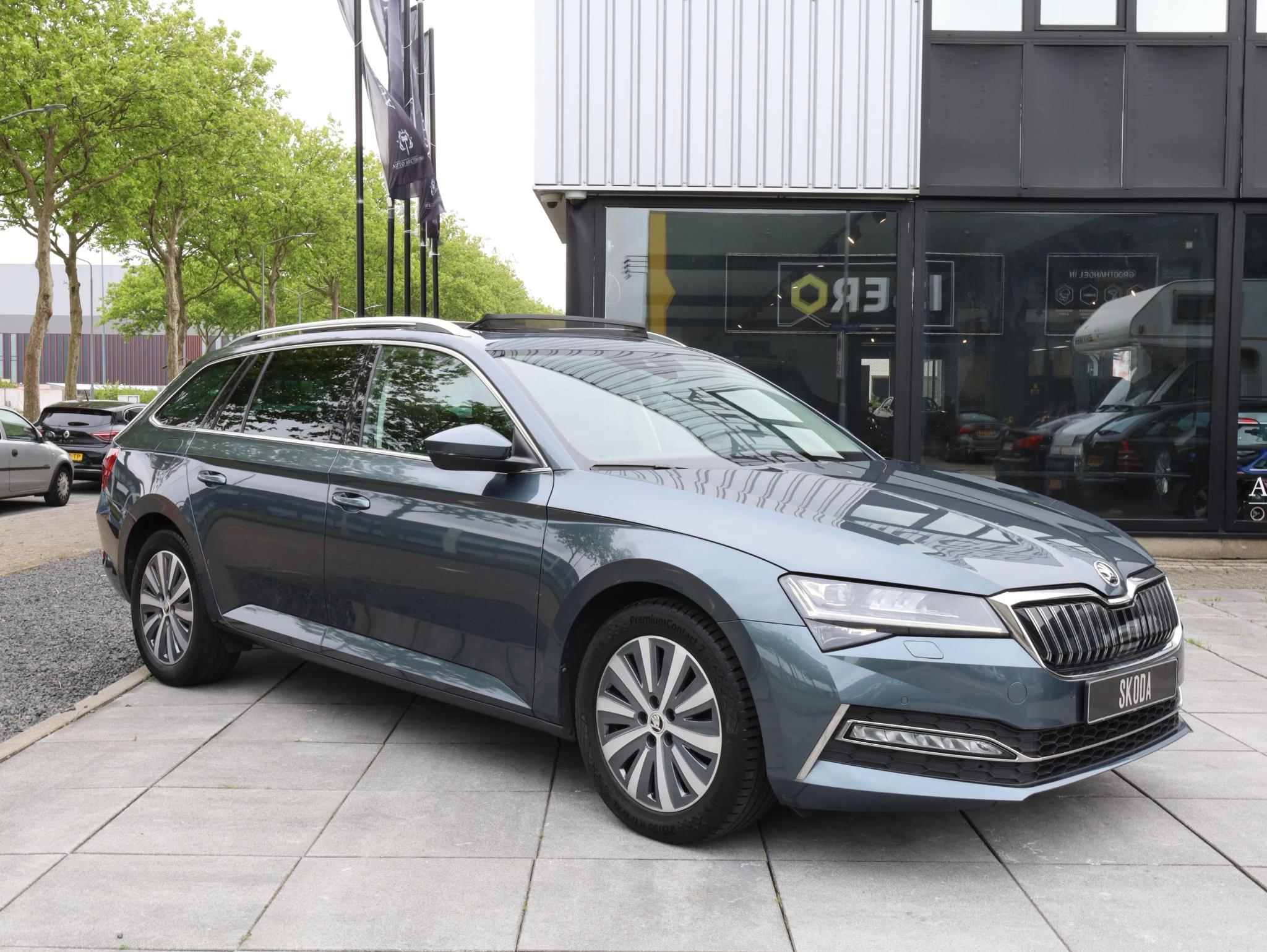 Hoofdafbeelding Škoda Superb