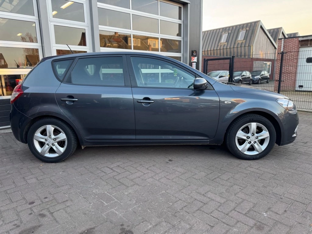 Hoofdafbeelding Kia Ceed