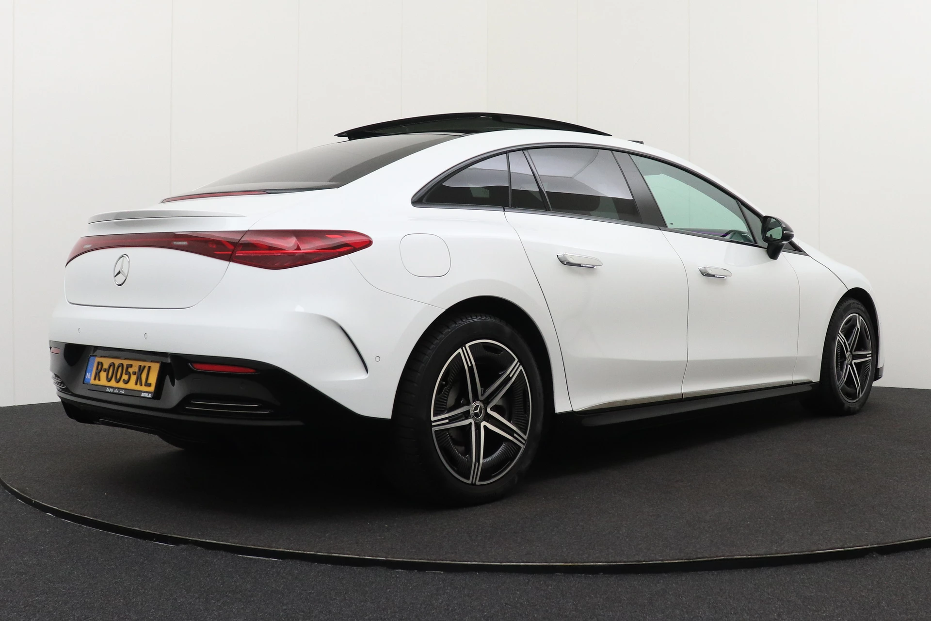 Hoofdafbeelding Mercedes-Benz EQE