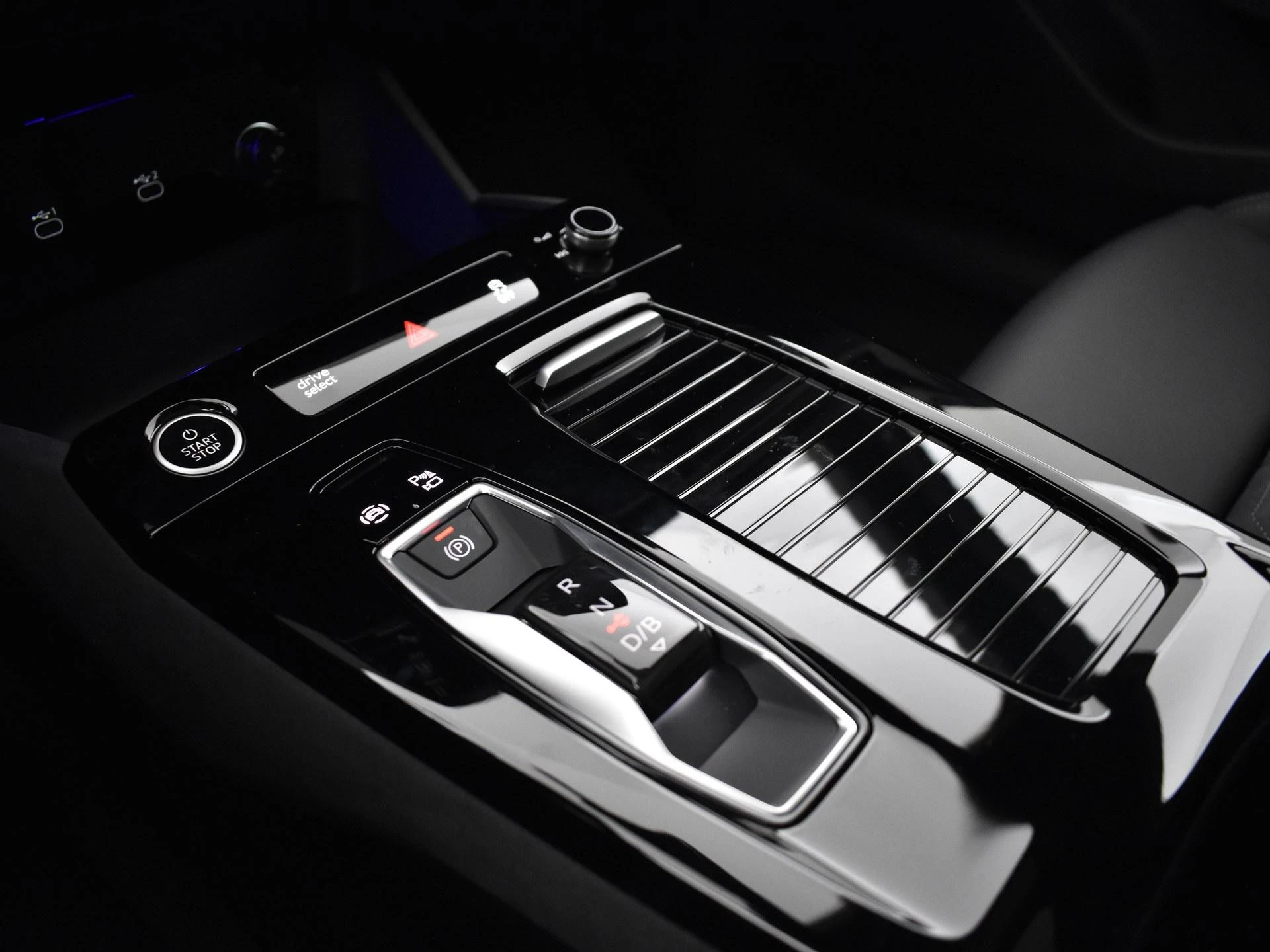 Hoofdafbeelding Audi A6 Avant e-tron