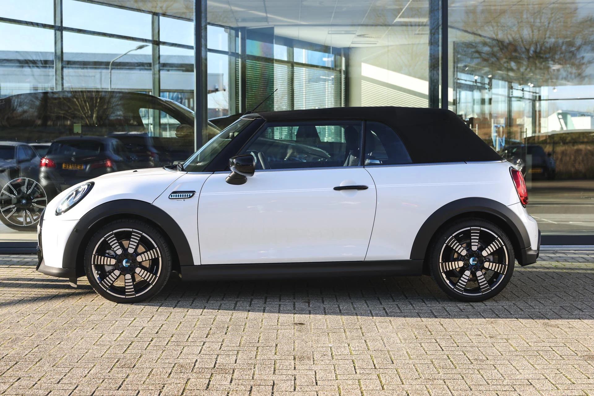 Hoofdafbeelding MINI Cooper S Cabrio