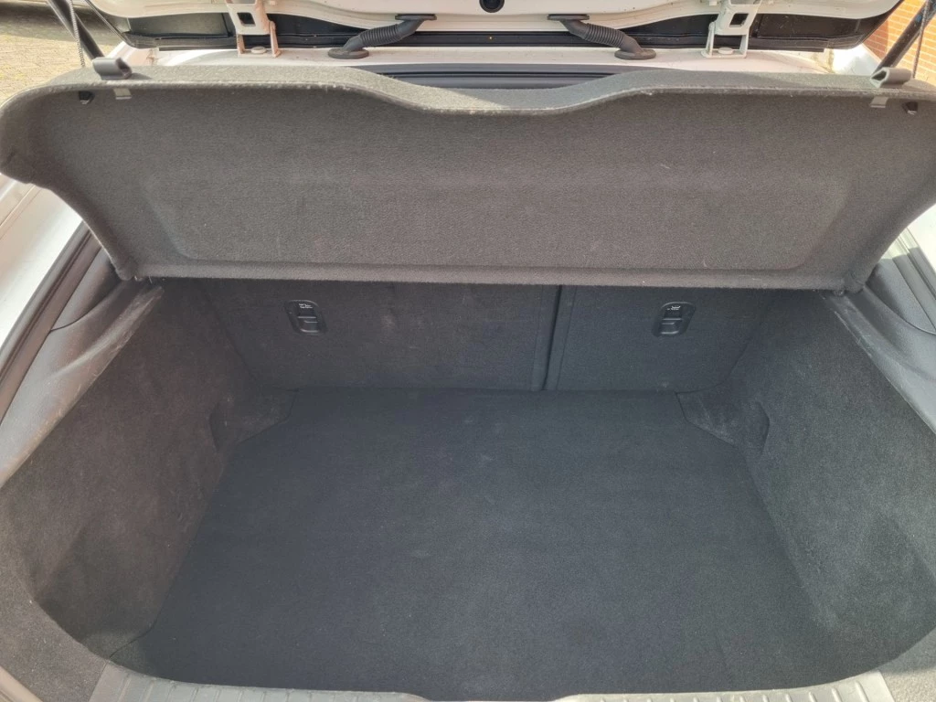 Hoofdafbeelding Mazda 3
