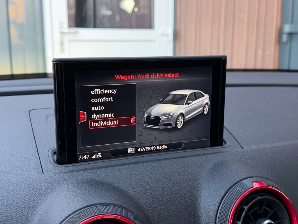 Hoofdafbeelding Audi S3