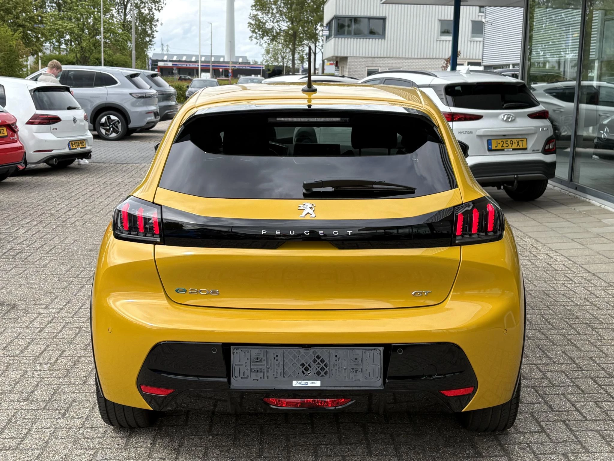 Hoofdafbeelding Peugeot e-208