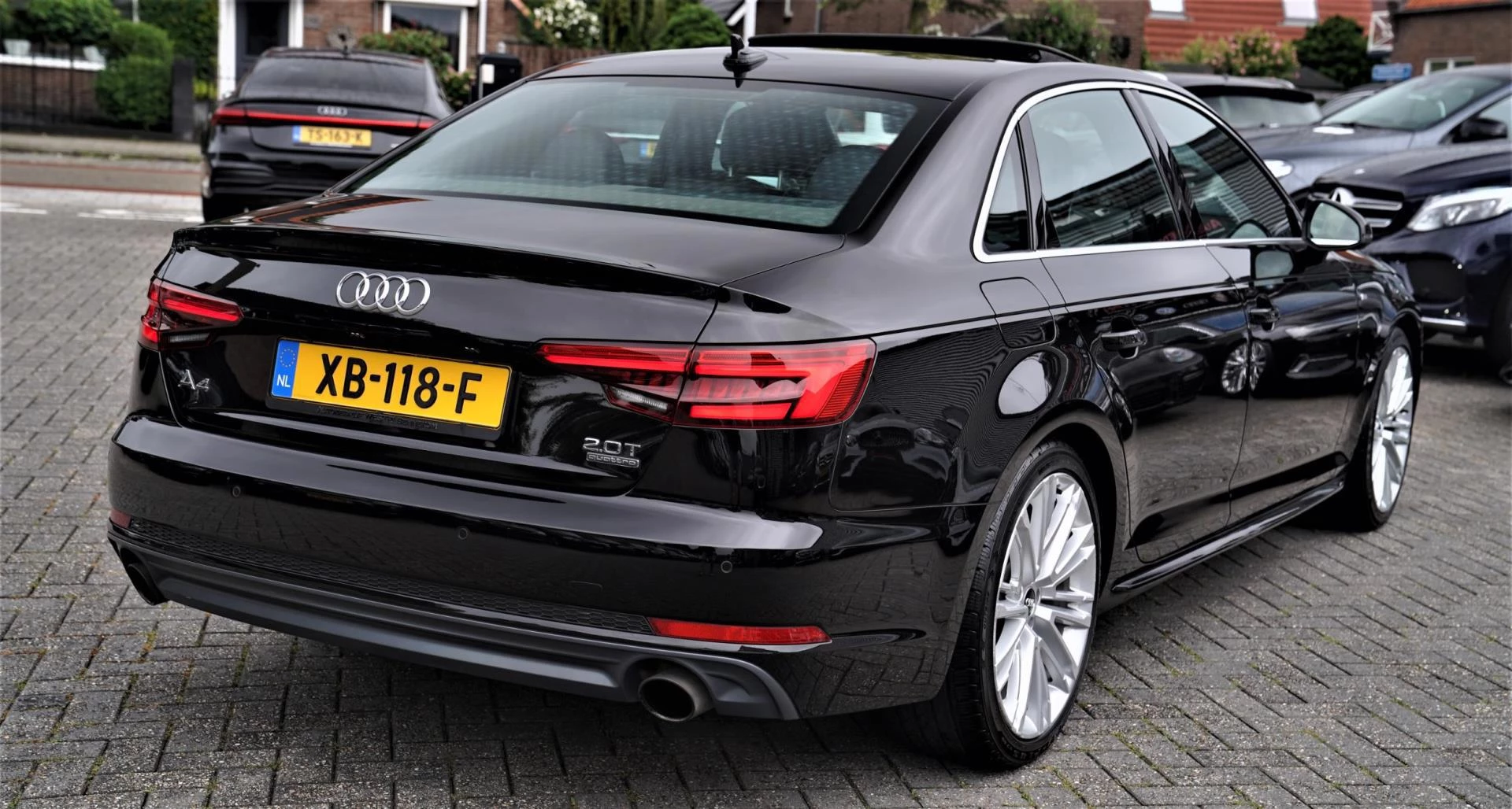 Hoofdafbeelding Audi A4