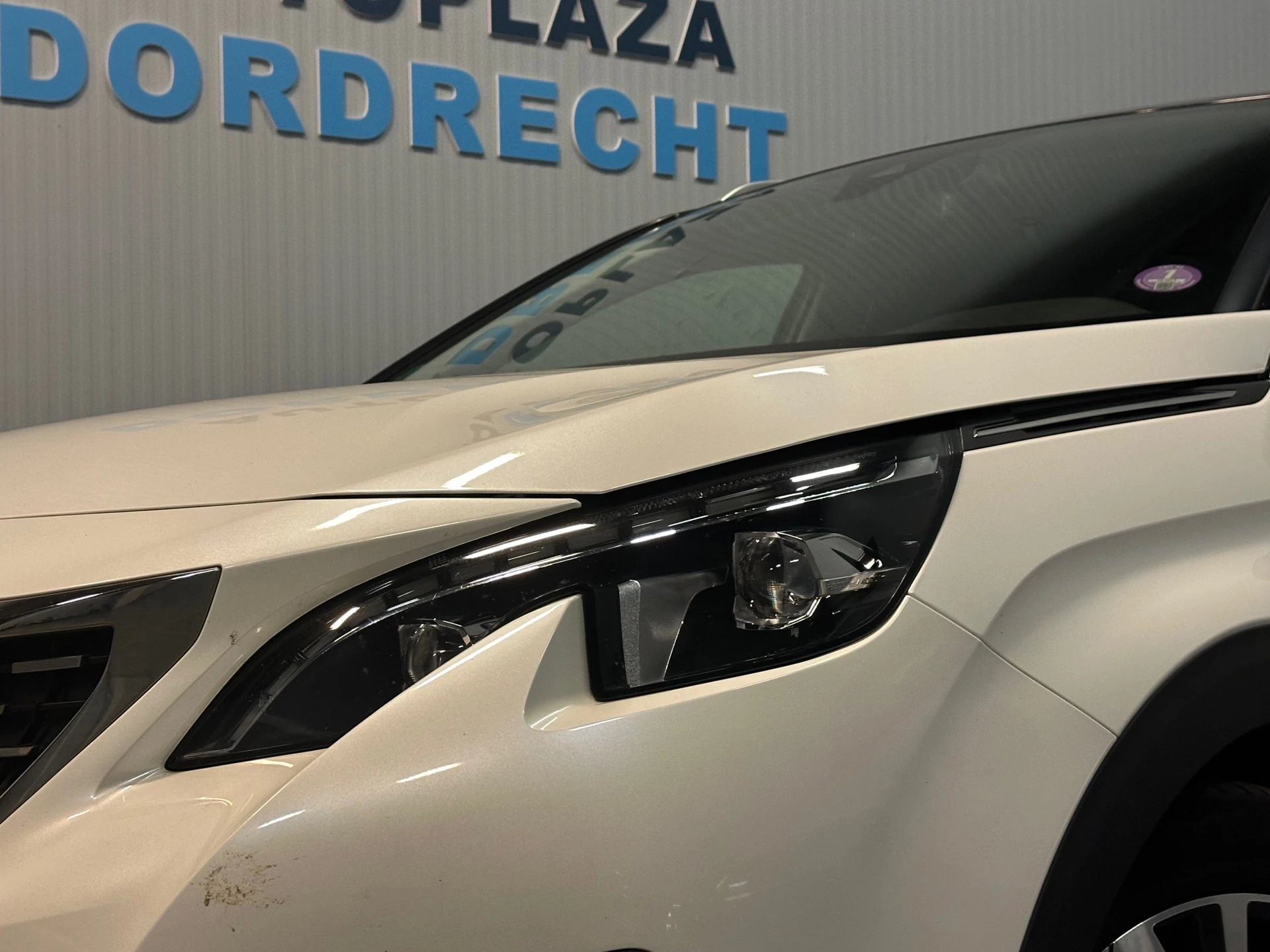 Hoofdafbeelding Peugeot 5008