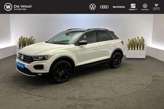 Hoofdafbeelding Volkswagen T-Roc Volkswagen T-Roc 1.5 TSI 150pk DSG Highline | Achteruitrijcamera, Stoelverwarming, Adaptive Cruise Control |