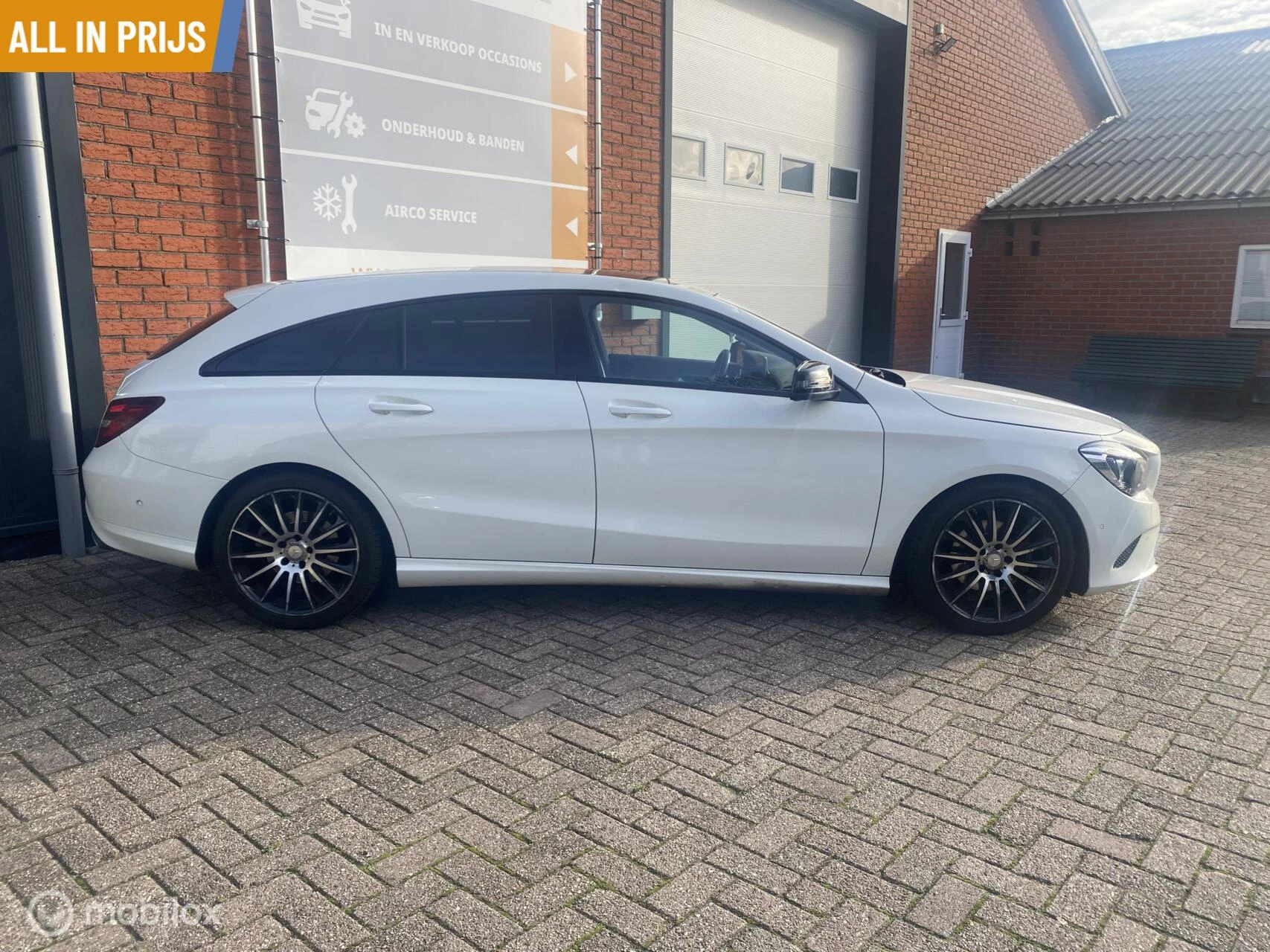 Hoofdafbeelding Mercedes-Benz CLA