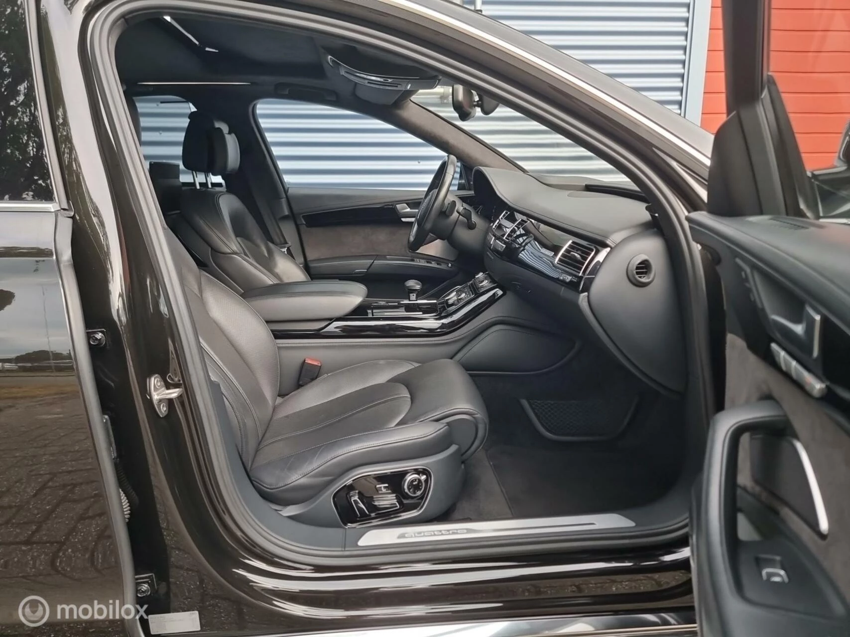 Hoofdafbeelding Audi A8