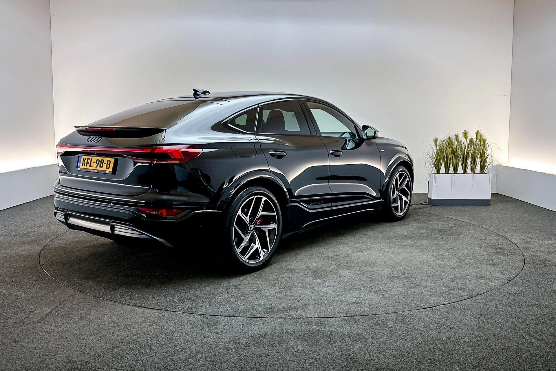 Hoofdafbeelding Audi Q6 e-tron