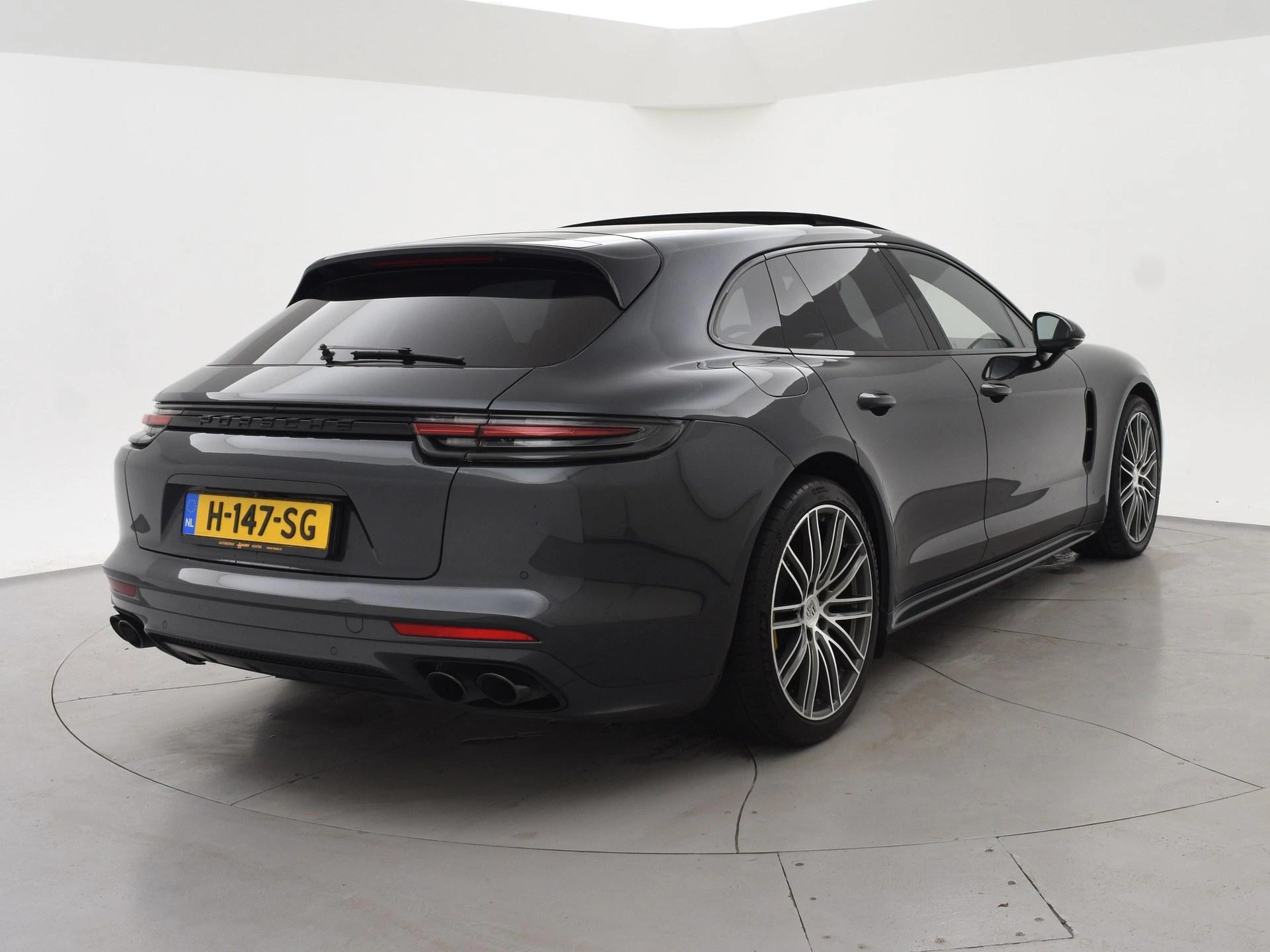 Hoofdafbeelding Porsche Panamera
