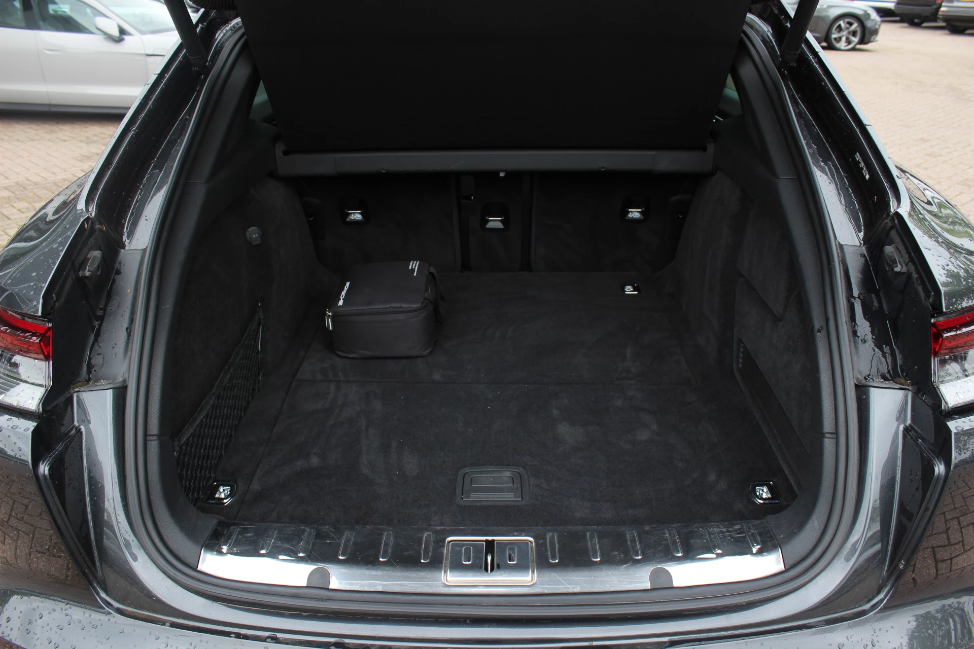 Hoofdafbeelding Porsche Panamera