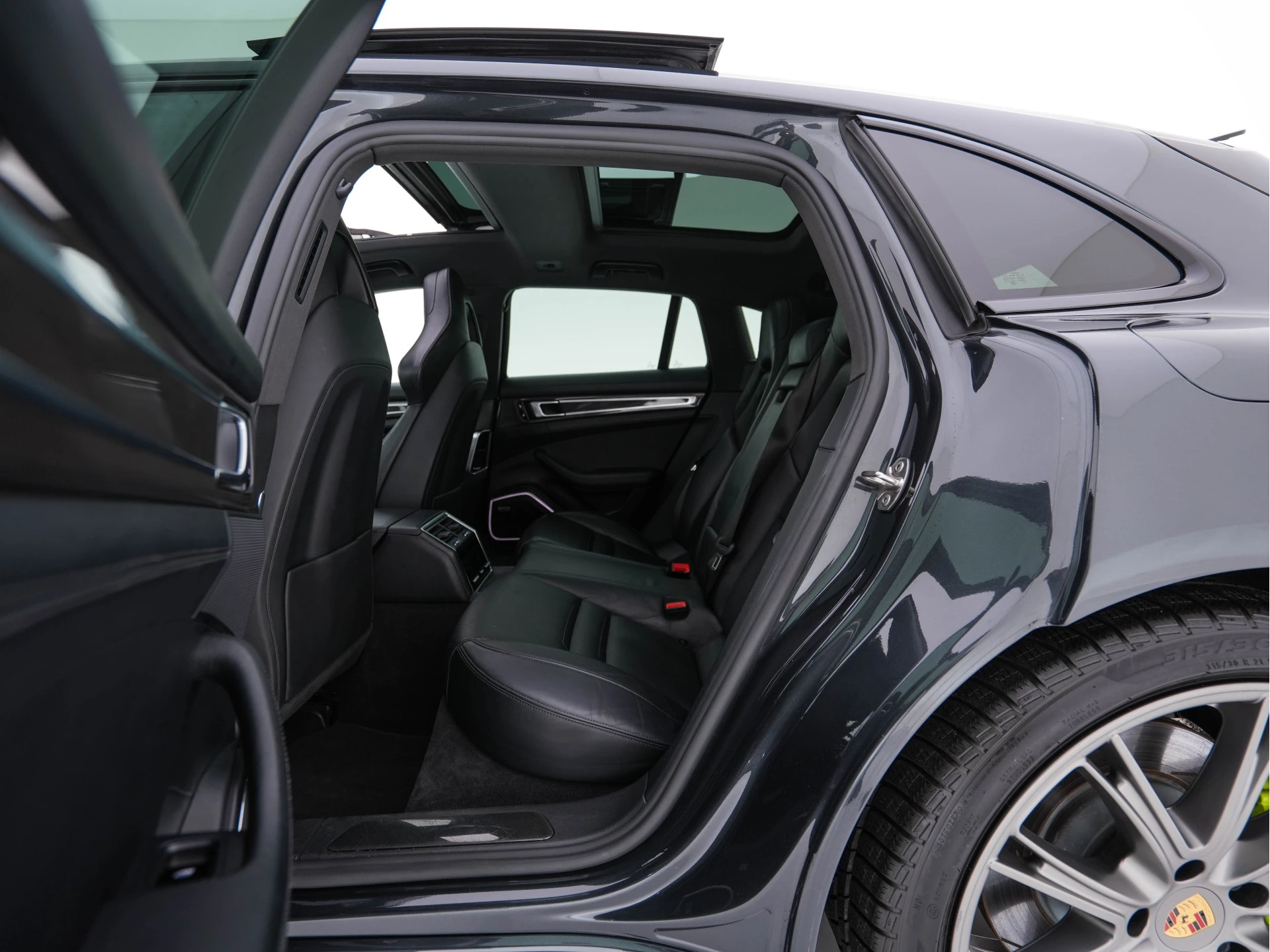 Hoofdafbeelding Porsche Panamera