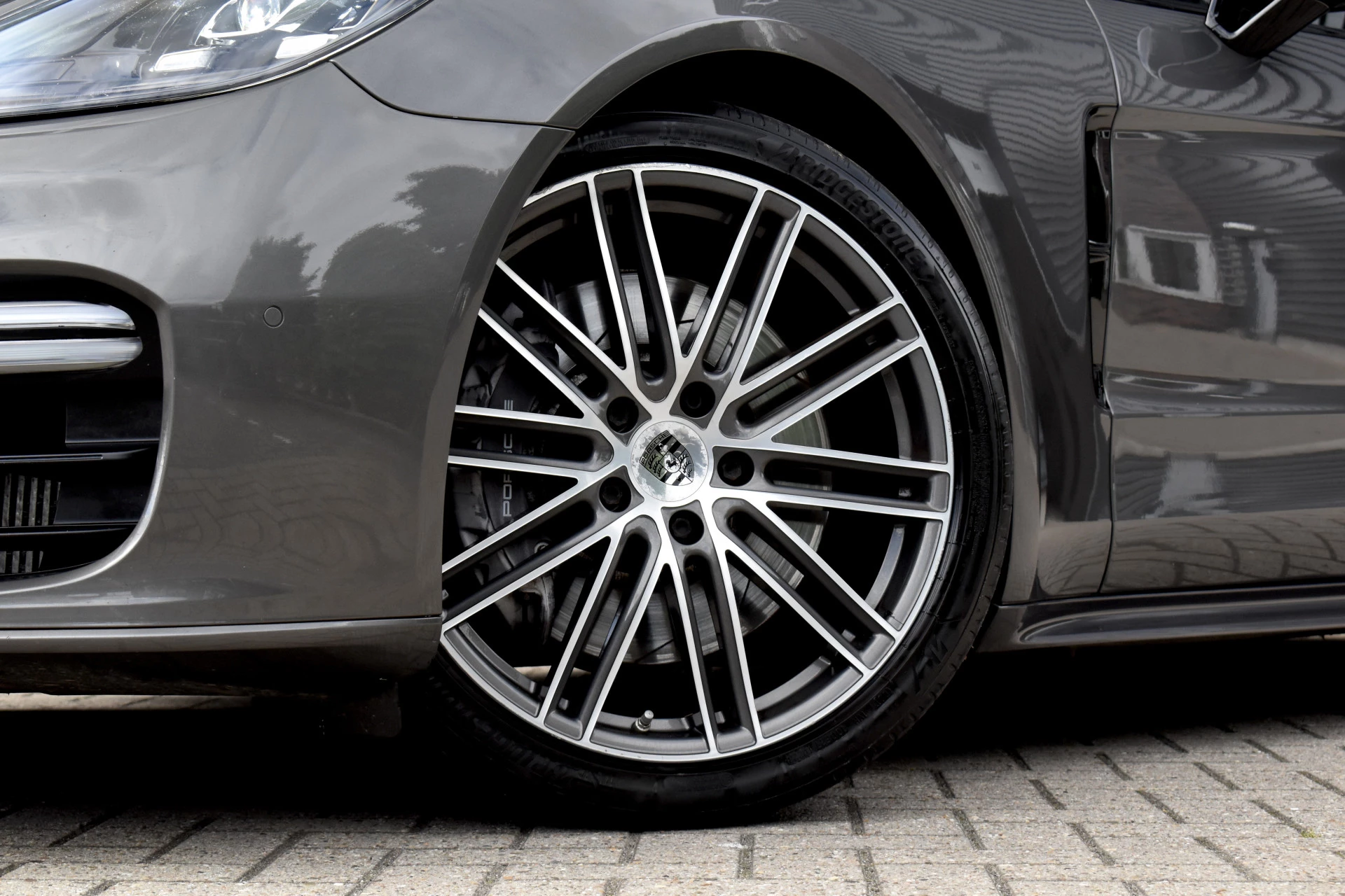 Hoofdafbeelding Porsche Panamera