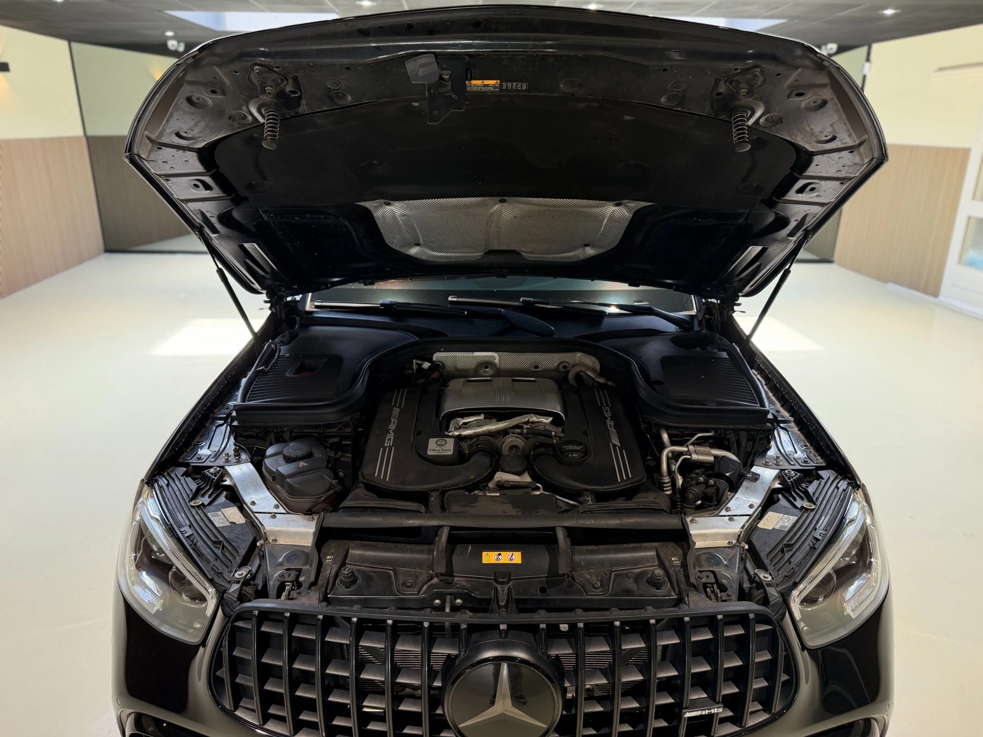 Hoofdafbeelding Mercedes-Benz GLC