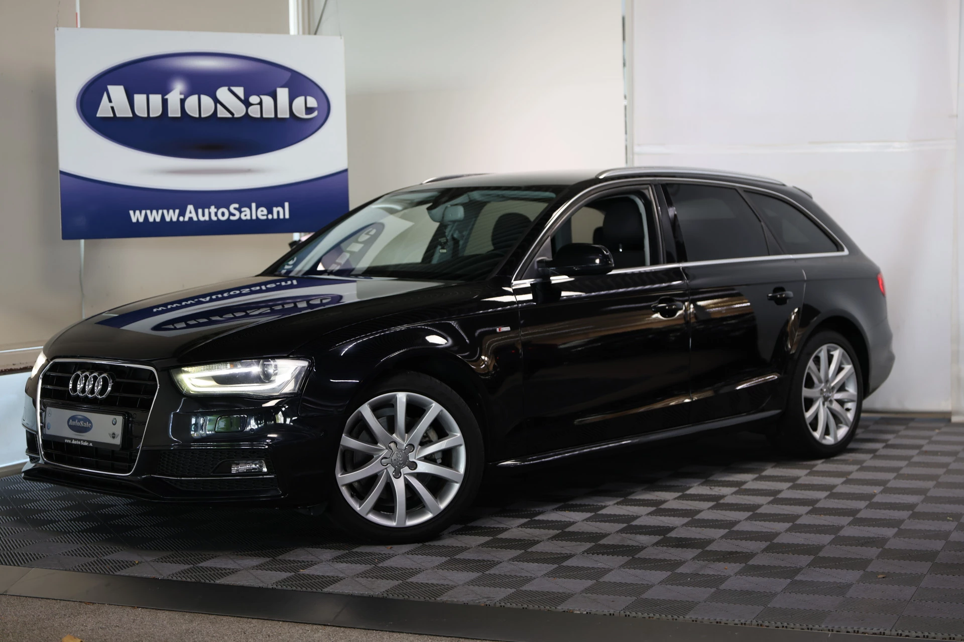 Hoofdafbeelding Audi A4