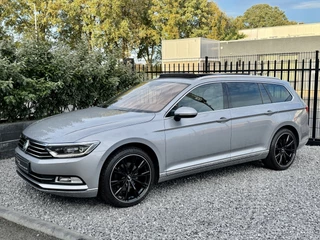 Volkswagen Passat Variant 1.5 TSI Highline Pano|ACC|Leer|Trekhaak|Matrix|Virtueel