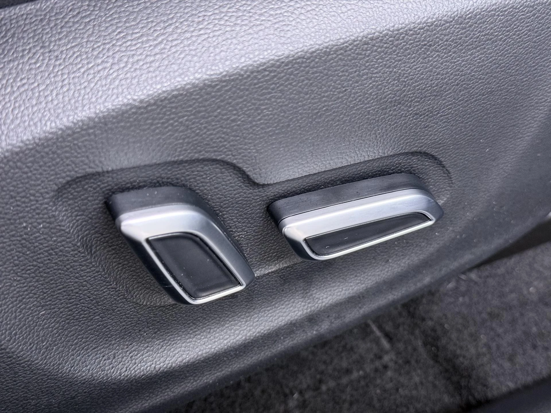 Hoofdafbeelding MG Marvel R