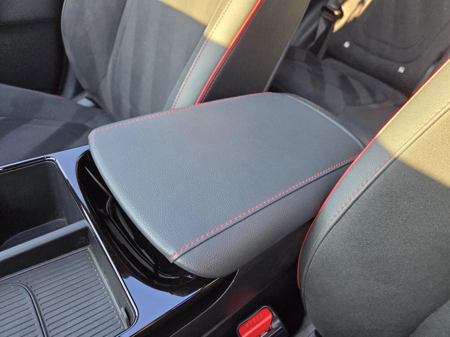 Hoofdafbeelding Hyundai Tucson Hybrid