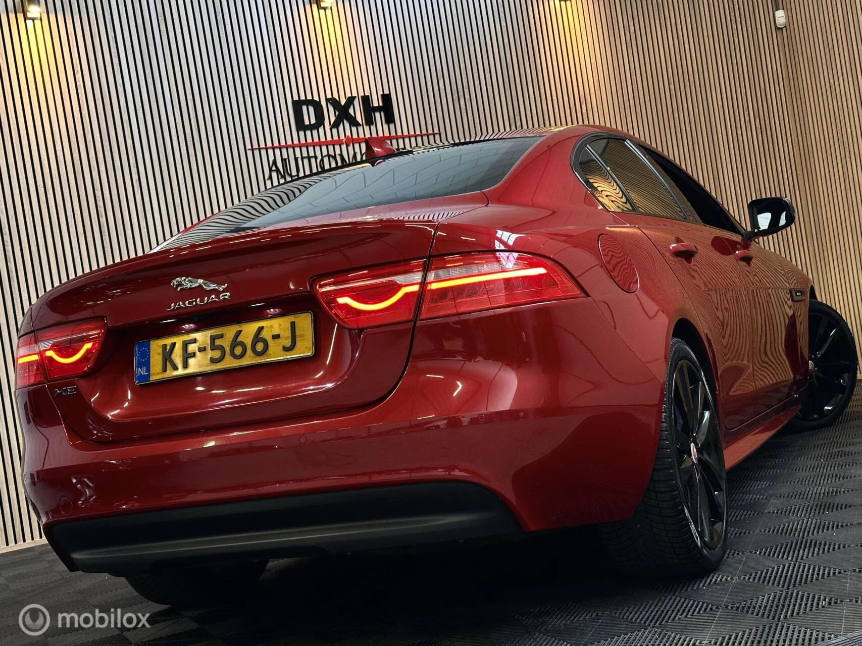 Hoofdafbeelding Jaguar XE