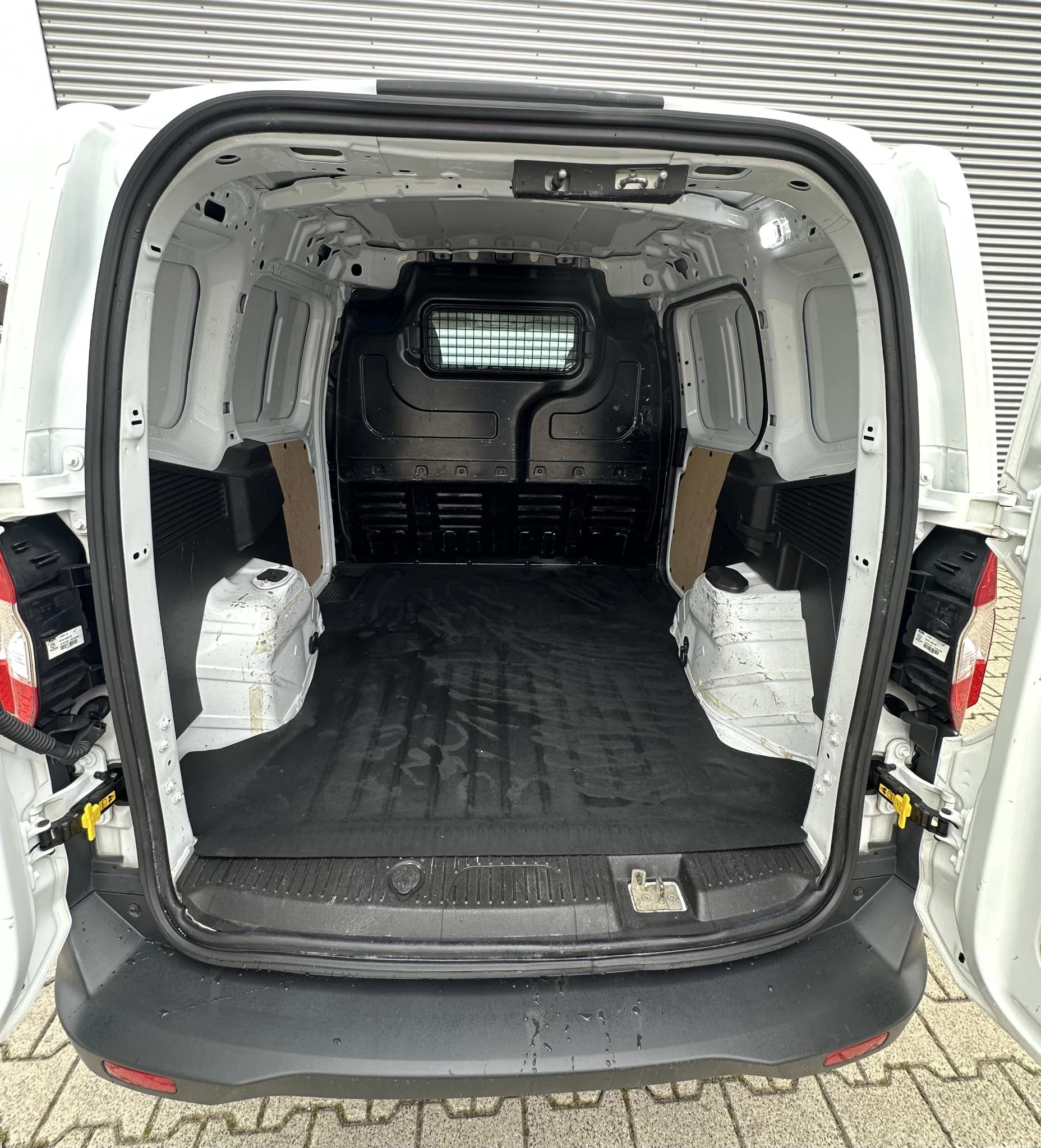 Hoofdafbeelding Ford Transit Courier