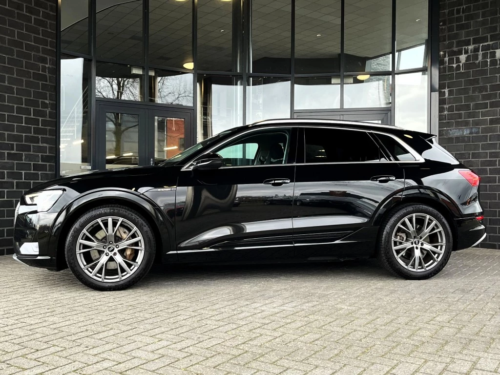 Hoofdafbeelding Audi e-tron