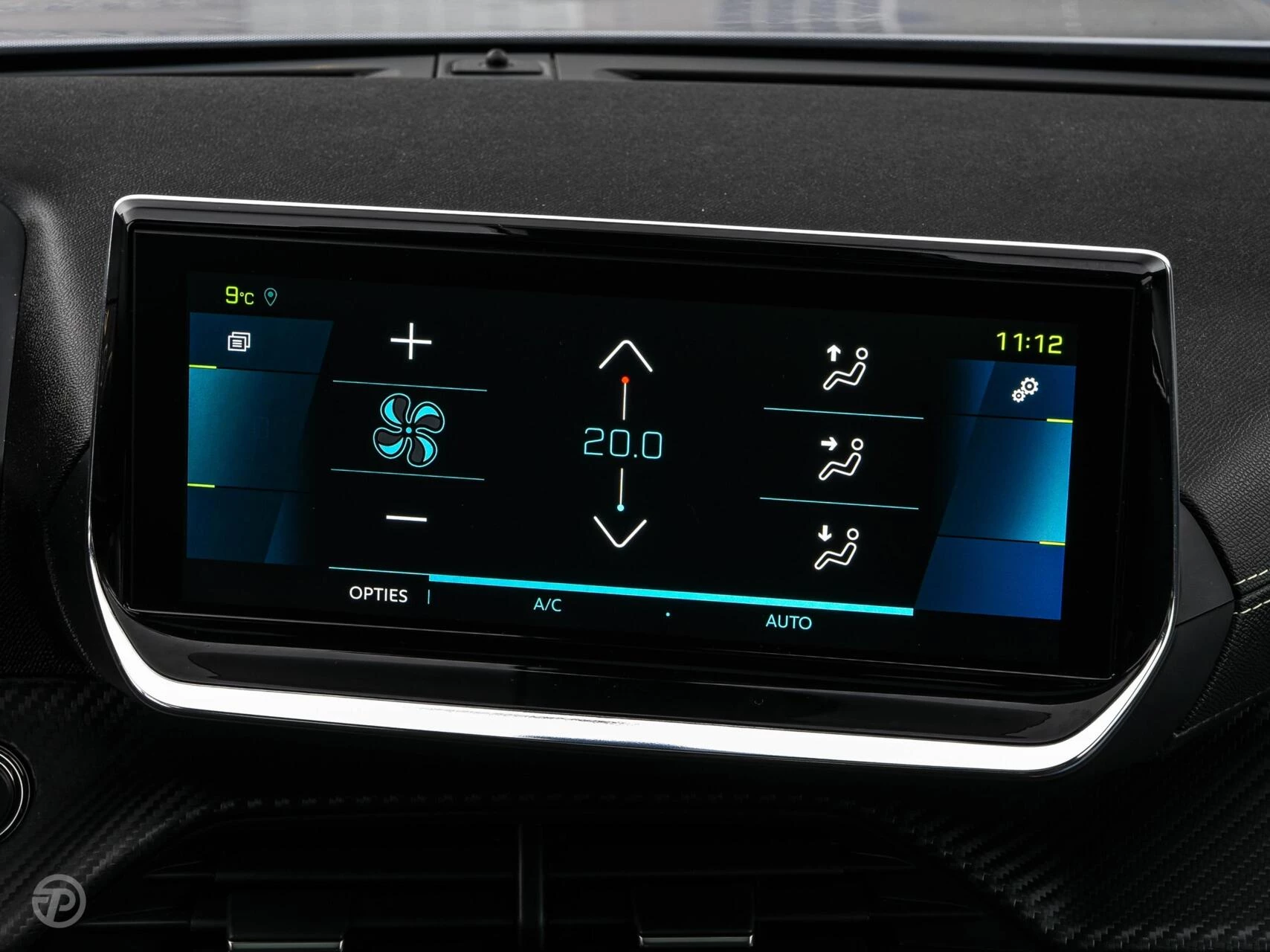 Hoofdafbeelding Peugeot e-2008