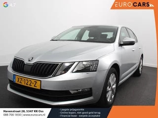 Skoda Octavia 1.5 TSI Greentech Ambition Business Climate control Cruise control Parkeersensoren Voorstoelen verwarmd Navigatie Apple Carplay/ Android Auto