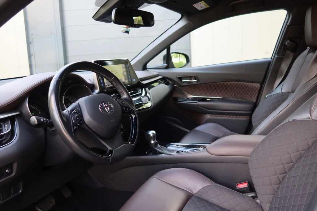 Hoofdafbeelding Toyota C-HR