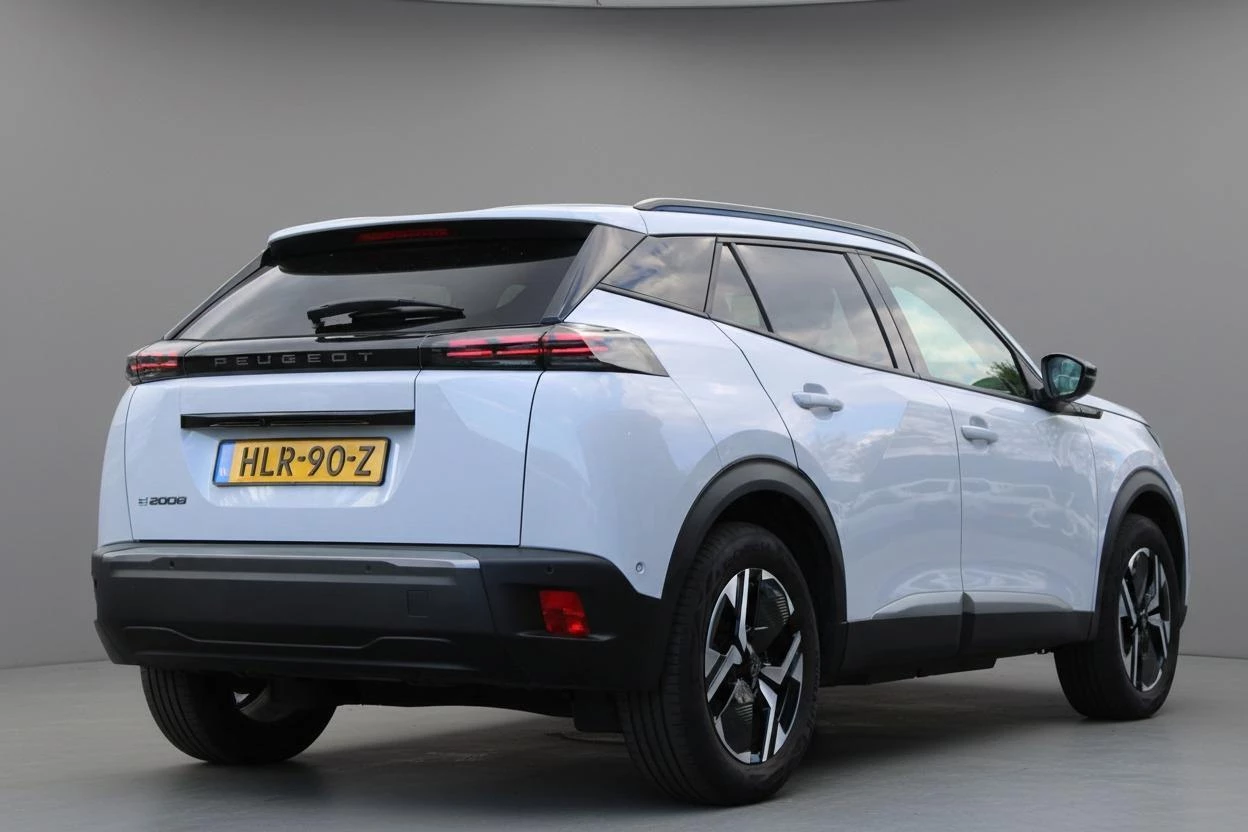 Hoofdafbeelding Peugeot e-2008