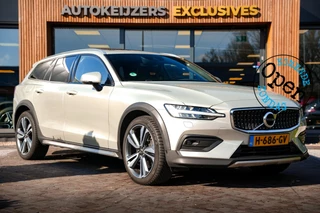 Volvo V60 Cross Country 2.0 T5 AWD Pro Panodak Memory Harman Kardon Leer Trekhaak ACC HUD