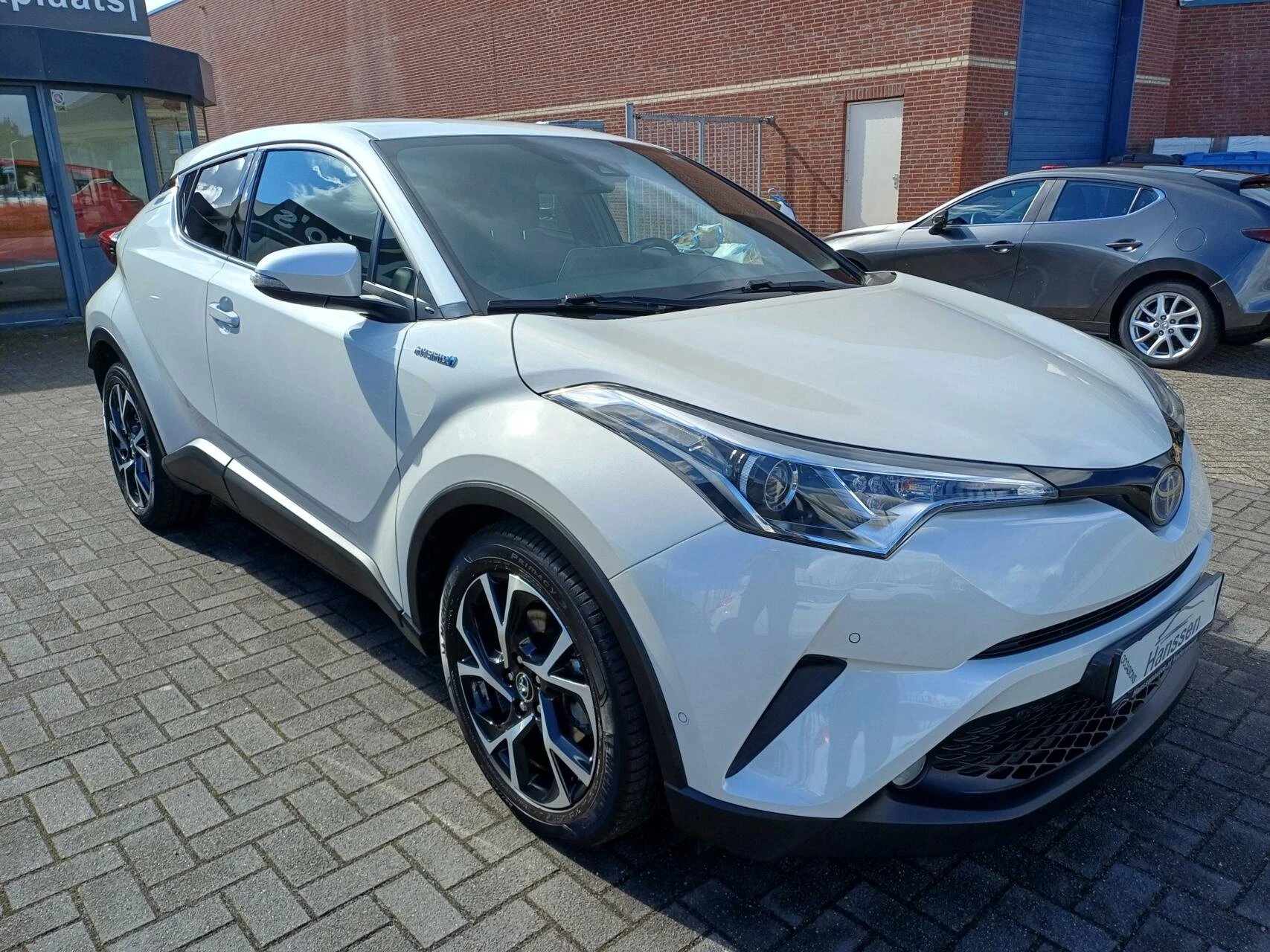 Hoofdafbeelding Toyota C-HR