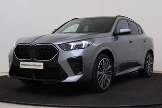 BMW X2 sDrive20i M Sport Automaat / Trekhaak / Panoramadak / Comfort Access / Head-Up / Harman-Kardon / Adaptieve LED / Parking Assistant Plus
