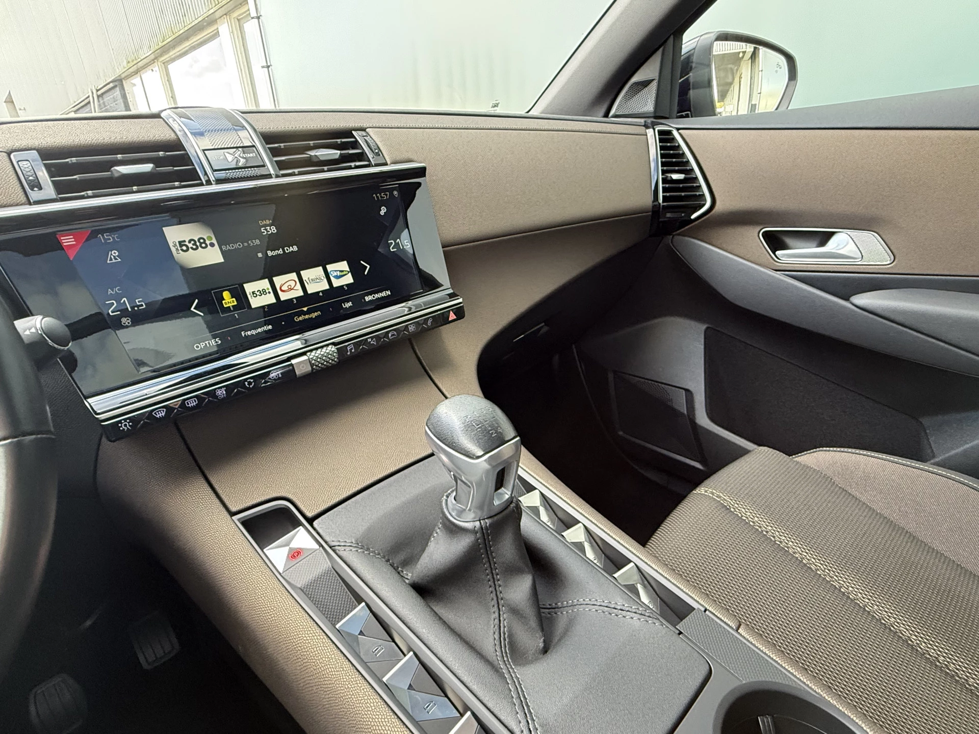 Hoofdafbeelding DS DS 7