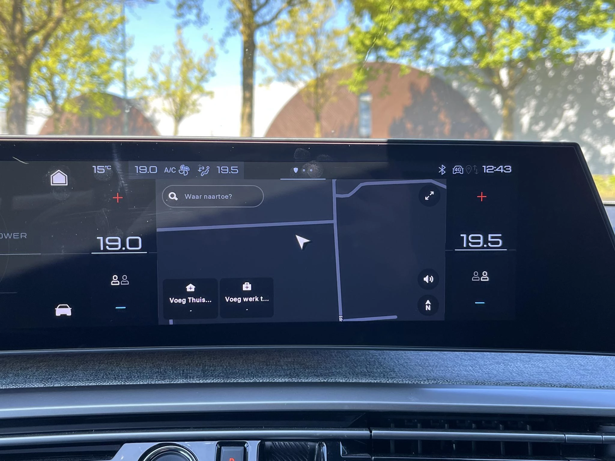Hoofdafbeelding Peugeot e-3008