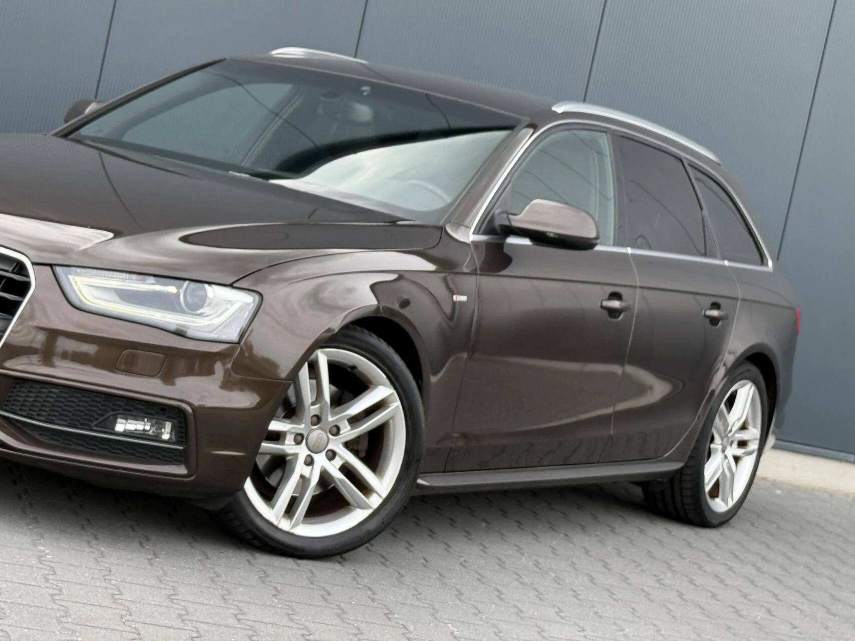 Hoofdafbeelding Audi A4