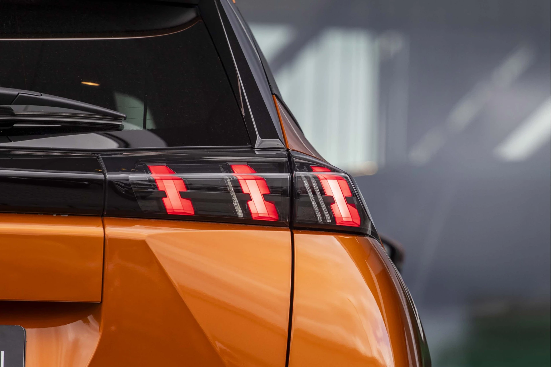 Hoofdafbeelding Peugeot e-2008