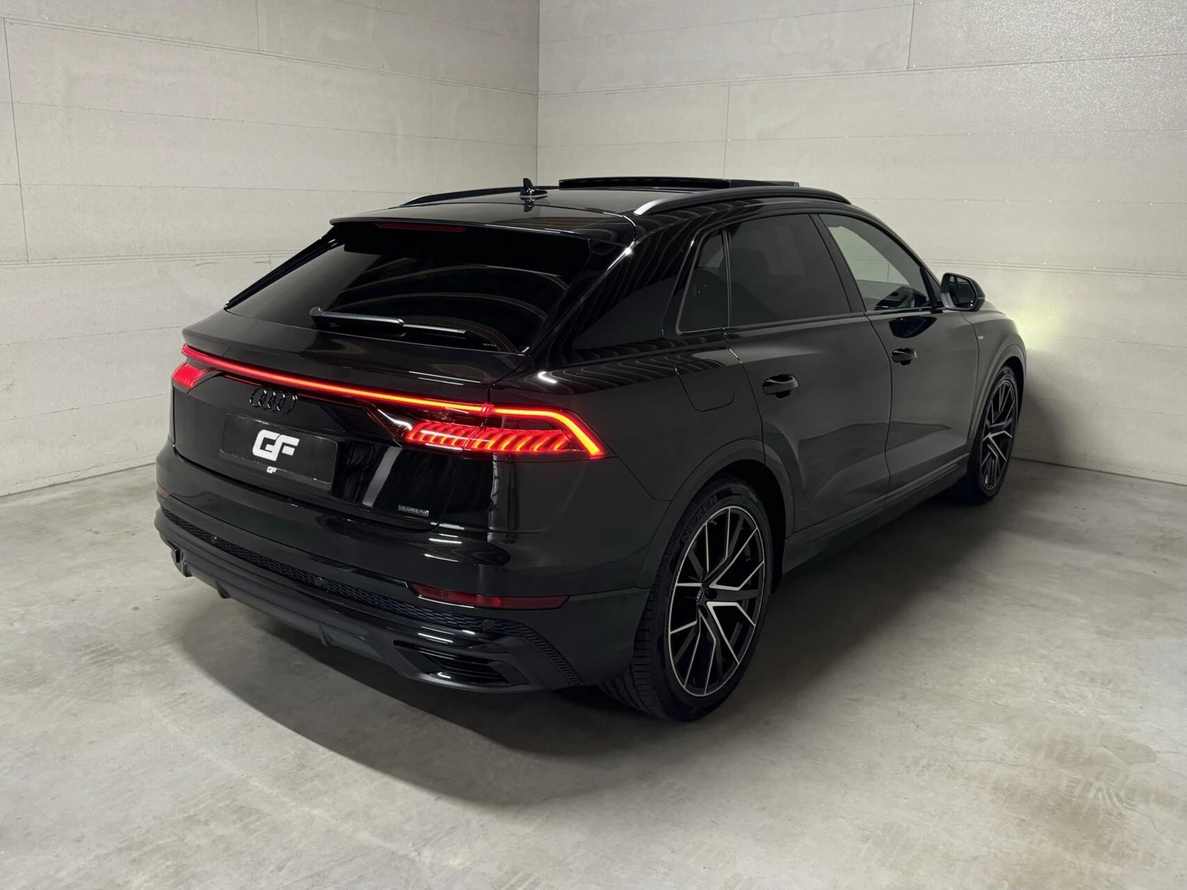 Hoofdafbeelding Audi Q8