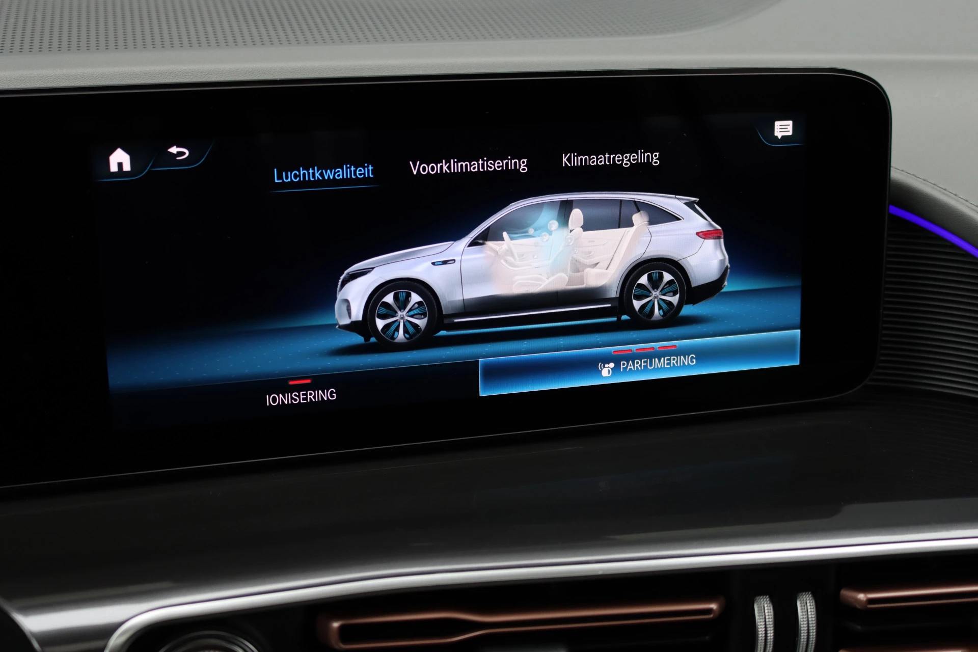 Hoofdafbeelding Mercedes-Benz EQC