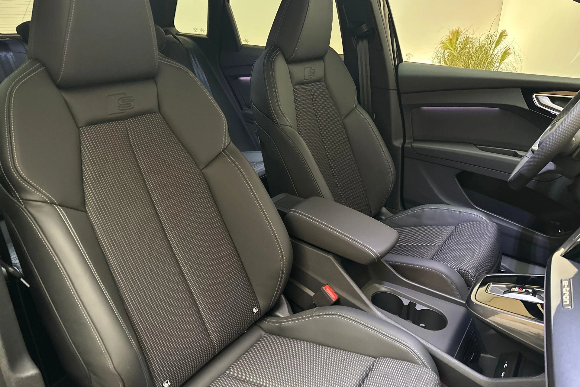 Hoofdafbeelding Audi Q4 e-tron