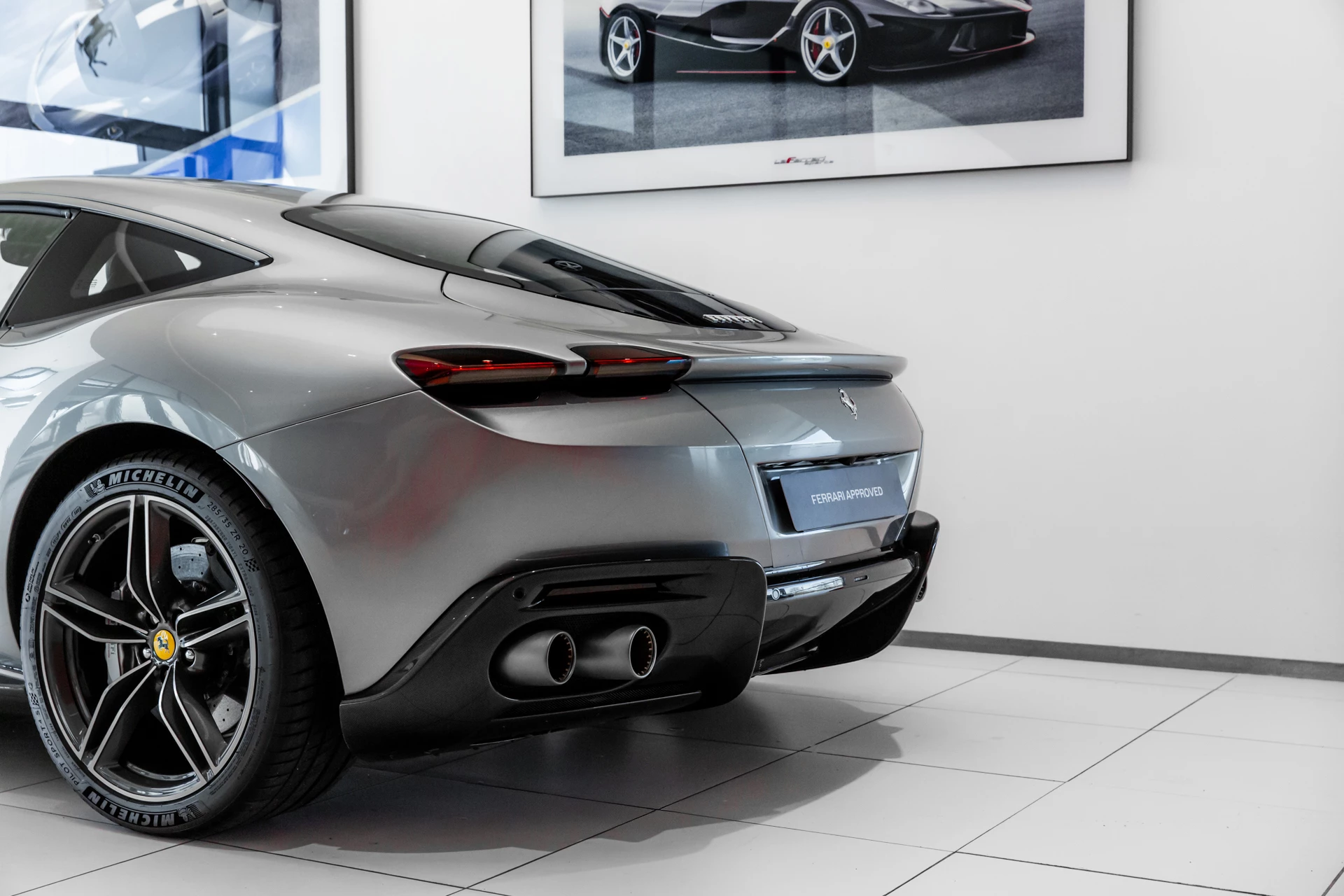 Hoofdafbeelding Ferrari Roma