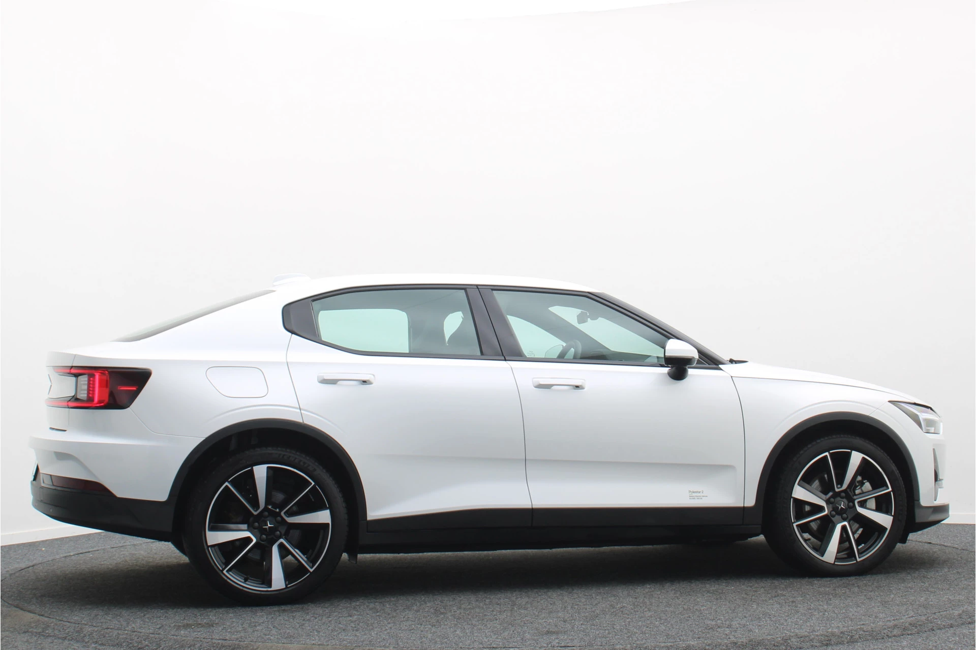 Hoofdafbeelding Polestar 2