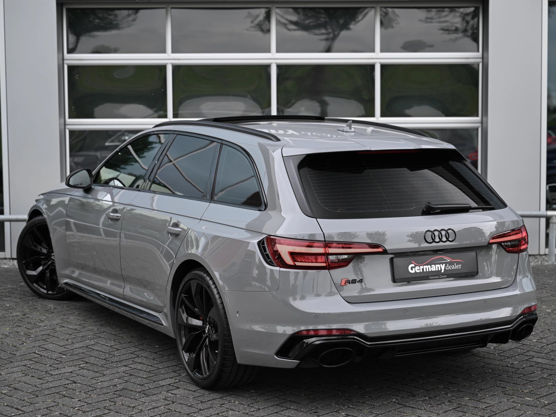 Hoofdafbeelding Audi RS4